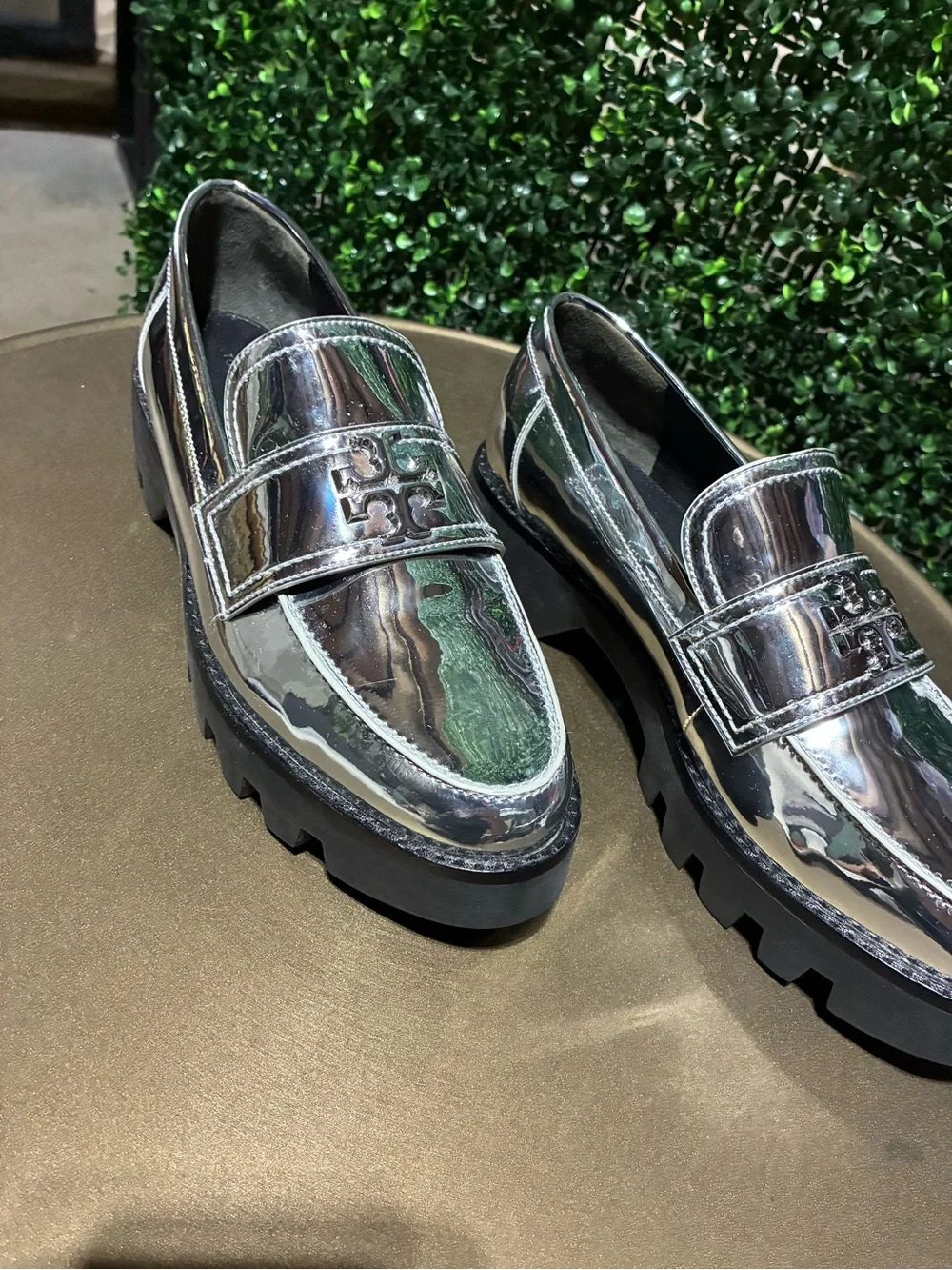 Tory Burch Silver Metallic Women’s Penny Loafers - size 7.5 New without tags